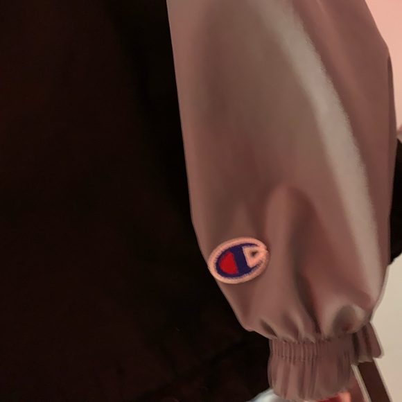 Champion Windbreaker - Picture 3 of 4